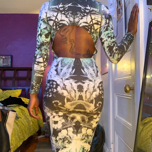 ASOS dress size 4-5 - Picture 2 of 2